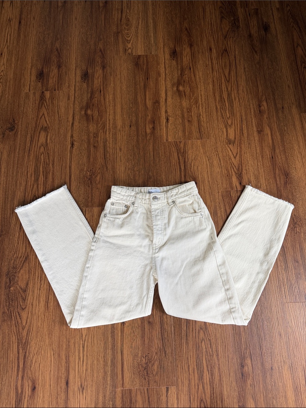 Zara High Waisted Cream Straight Leg Jeans